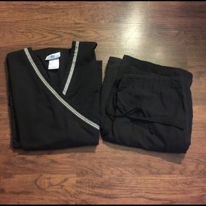 Black scrub set